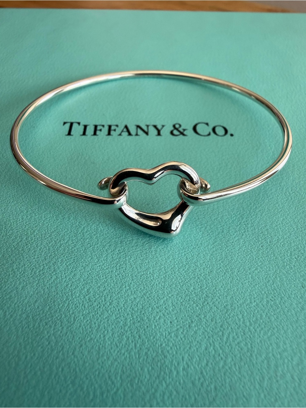 Tiffany&Co. Elsa Peretti Sterling Silver Open Heart Bangle